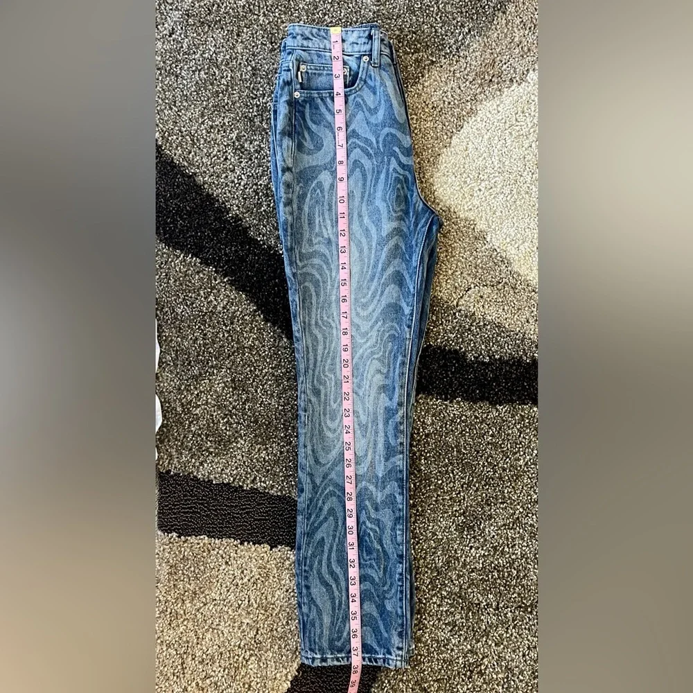 LOVERS AND FRIENDS Reece High Rise Slim Straight ( Amazing psychedelic pattern) - Picture 7 of 10